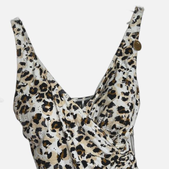 NWT NIPTUCK Swim Wild at Heart Cross Front Leopard Tummy Control One Piece US 4 - Picture 2 of 9